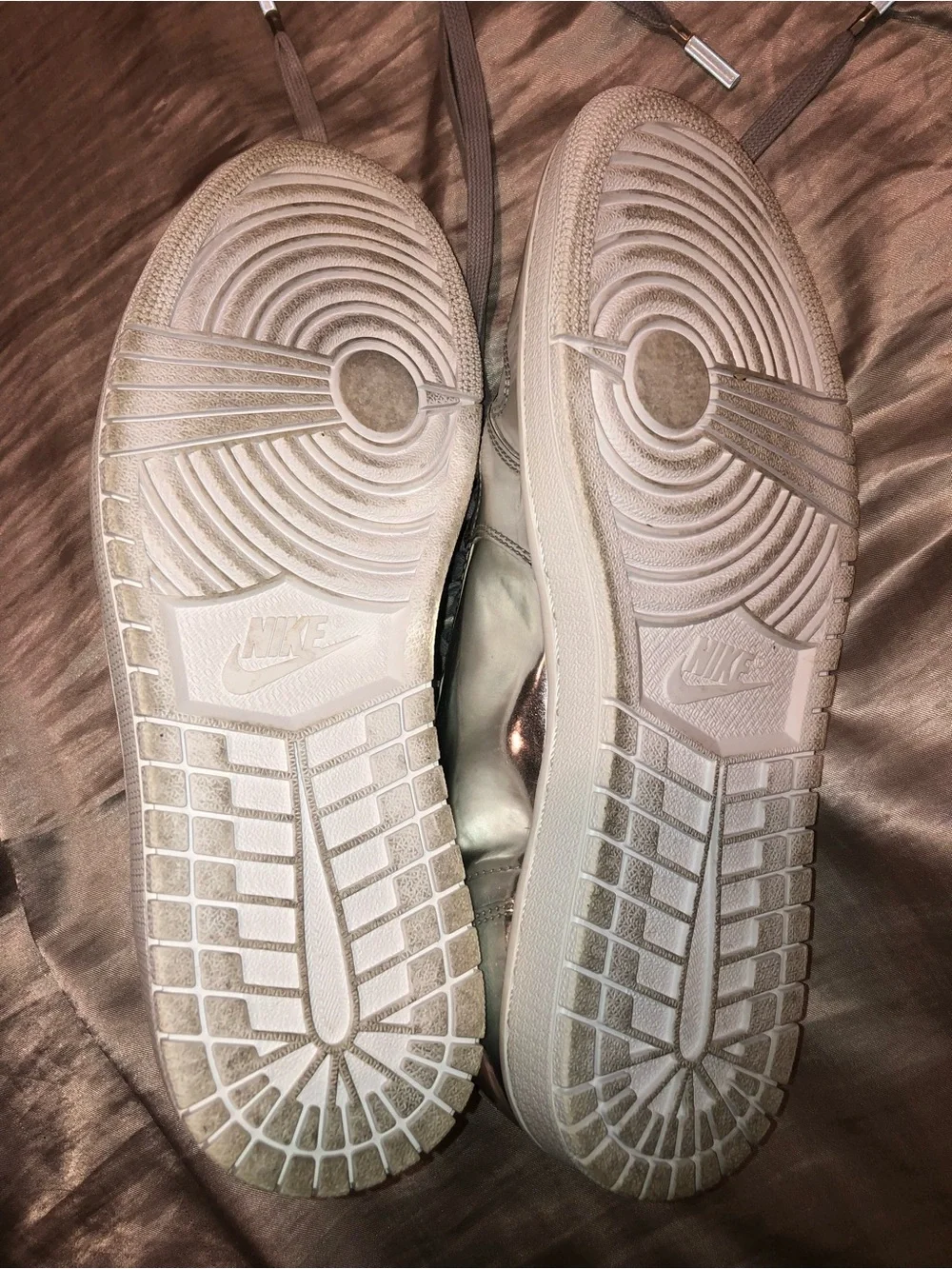 Air Jordan 1 Retro Pinnacle Low Silver
